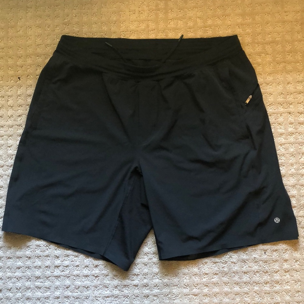 Lululemon training shorts
